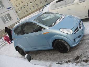 2005 Subaru R2 Photos