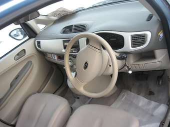 2005 Subaru R2 Photos