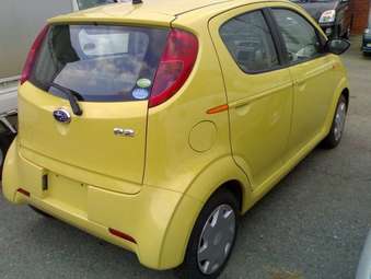 2005 Subaru R2 Photos