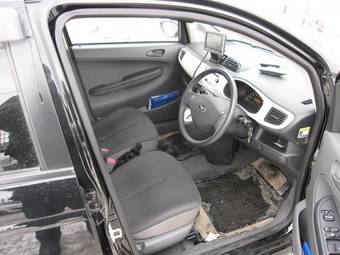 2005 Subaru R2 Pictures