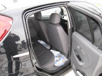 2005 Subaru R2 Photos