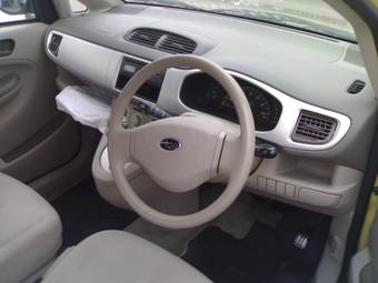 2005 Subaru R2 Pics