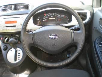 2005 Subaru R2 Photos