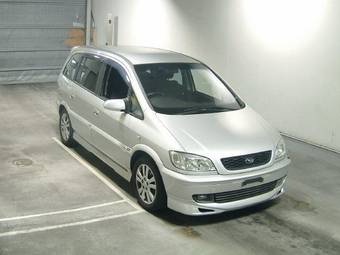 2001 Subaru Traviq Photos