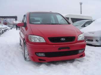 2002 Subaru Traviq Pics