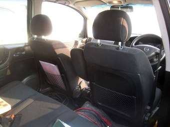 2002 Subaru Traviq Pictures