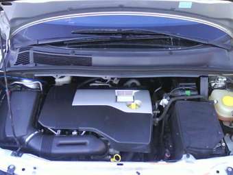 2004 Subaru Traviq Pictures