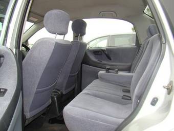 2002 Suzuki Aerio Sedan Images