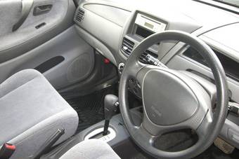 2003 Suzuki Aerio Sedan Photos