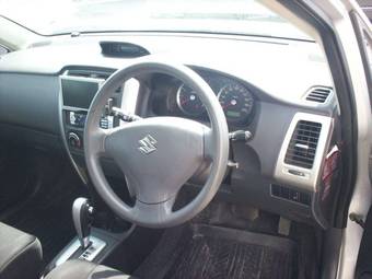 2005 Suzuki Aerio Sedan Photos