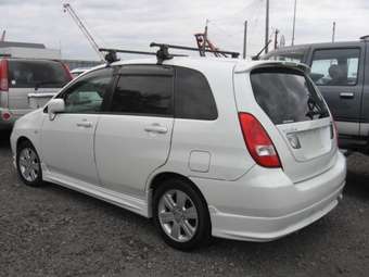 2001 Suzuki Aerio Wagon Images