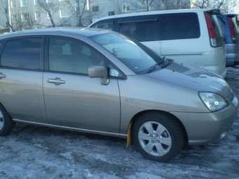 2001 Suzuki Aerio Wagon Pictures