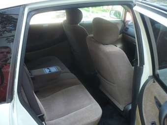 2001 Suzuki Aerio Wagon Images