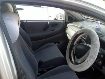 2001 Suzuki Aerio Wagon Pictures