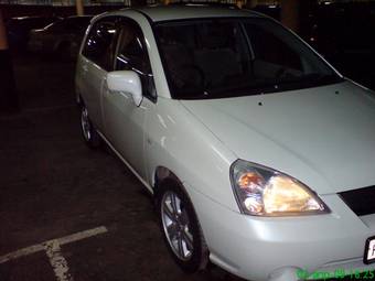 2001 Suzuki Aerio Wagon Pictures