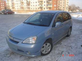 2002 Suzuki Aerio Wagon Pictures