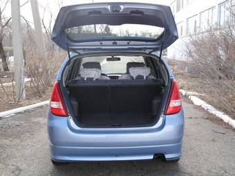 2002 Suzuki Aerio Wagon Photos