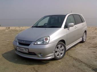 2002 Suzuki Aerio Wagon Pictures