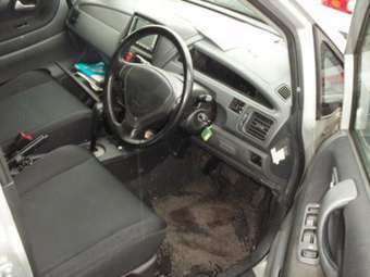 2003 Suzuki Aerio Wagon Photos