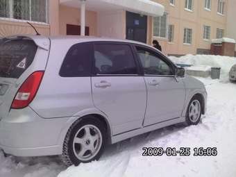 2003 Suzuki Aerio Wagon Pictures