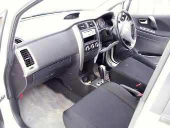 2003 Suzuki Aerio Wagon Photos