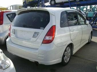 2003 Suzuki Aerio Wagon Photos