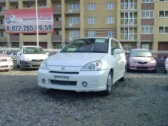 2003 Suzuki Aerio Wagon Photos