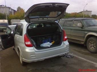 2004 Suzuki Aerio Wagon Pictures