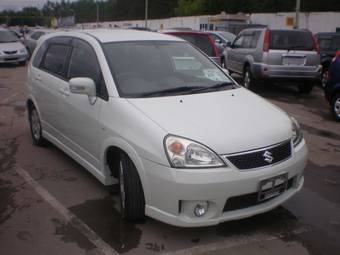 2004 Suzuki Aerio Wagon Pictures