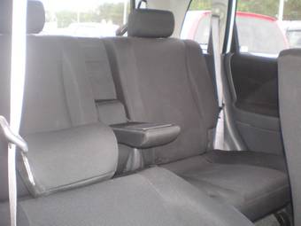 2004 Suzuki Aerio Wagon Pictures