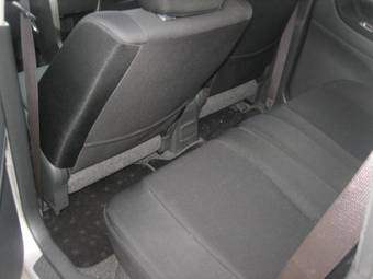 2004 Suzuki Aerio Wagon Pictures
