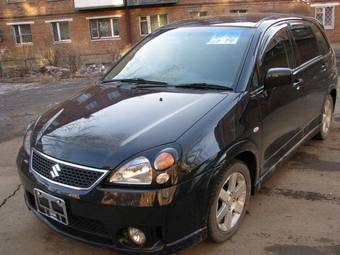 2005 Suzuki Aerio Wagon Pictures