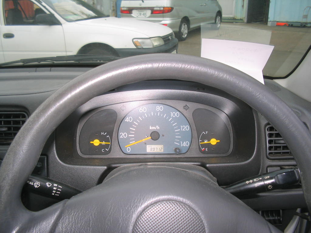 2001 Suzuki Alto Pictures