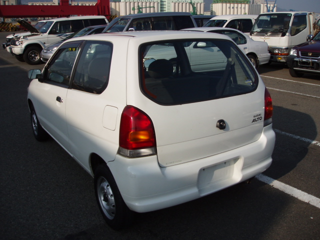 2001 Suzuki Alto Pictures