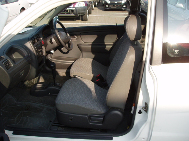 2001 Suzuki Alto Pictures