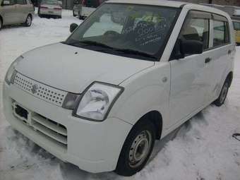 2005 Suzuki Alto Pictures