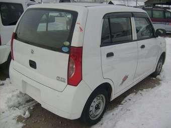 2005 Suzuki Alto Pictures