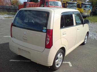 2005 Suzuki Alto Pictures