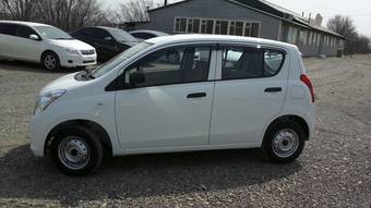 2011 Suzuki Alto Photos