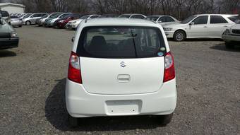 2011 Suzuki Alto Pictures