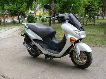 2002 Suzuki AVENIS 150 Photos