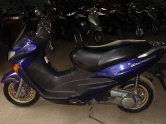 2003 Suzuki AVENIS 150 Pictures