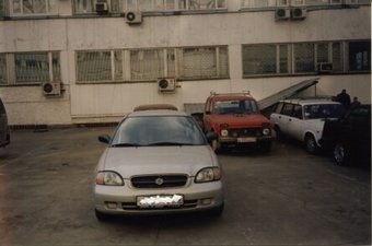 1999 Suzuki Baleno Pics