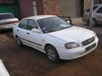 1999 Suzuki Baleno Pictures