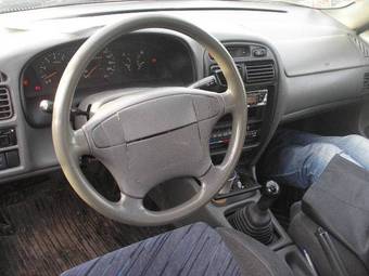 1999 Suzuki Baleno Pictures