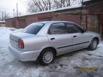 1999 Suzuki Baleno Pictures