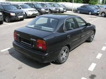2001 Suzuki Baleno Pictures