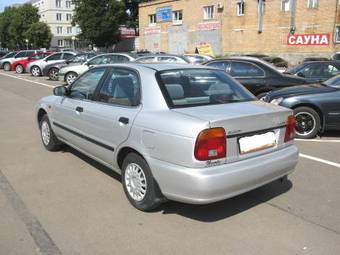 2001 Suzuki Baleno Pictures