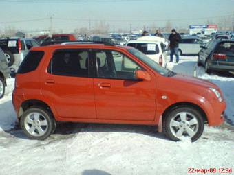 2001 Suzuki Chevrolet Cruze Photos