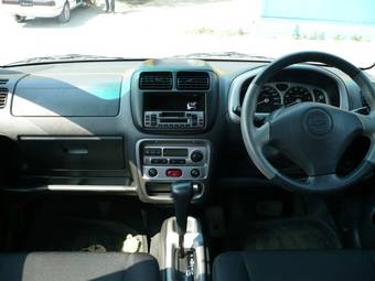 2001 Suzuki Chevrolet Cruze Photos